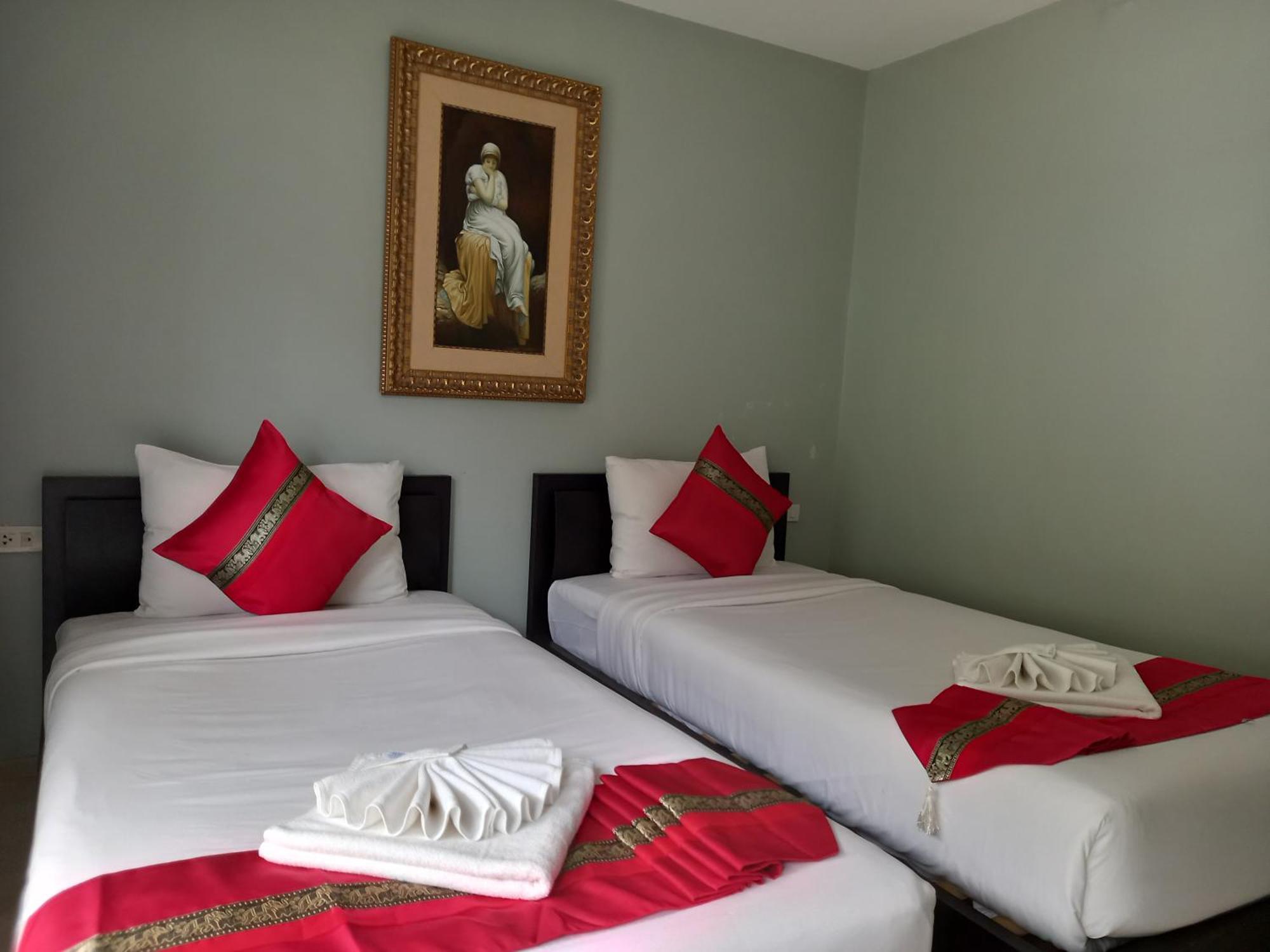Aloha Residence Pantai Kata Bilik gambar