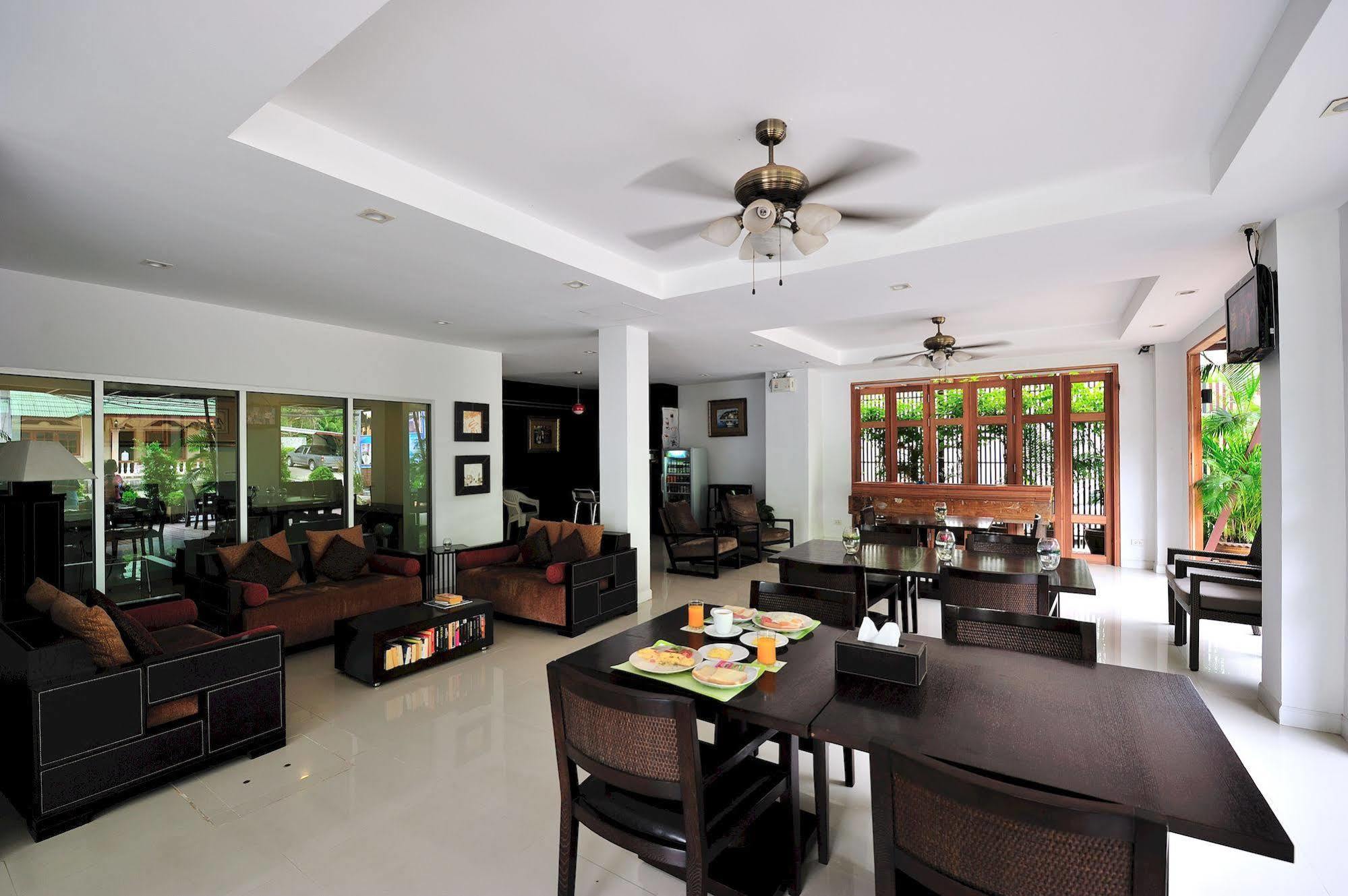 Aloha Residence Pantai Kata Luaran gambar